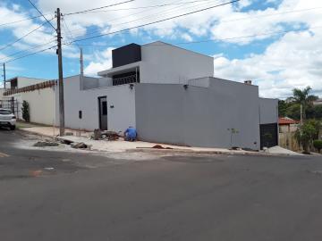 Alugar Casa / Padrão em Bauru. apenas R$ 650.000,00