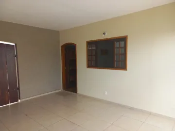 RESIDÊNCIA EXCELENTE NA VILA FALCÃO!