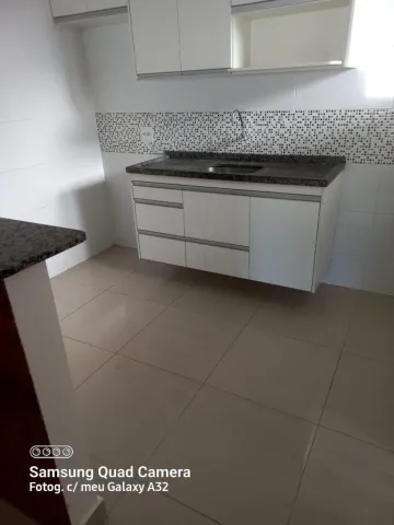 Alugar Casa / Condomínio em Bauru. apenas R$ 260.000,00