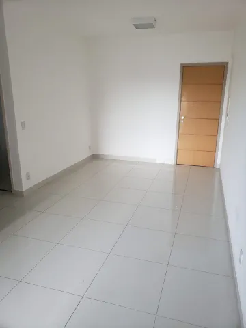 Alugar Apartamento / Padrão em Bauru. apenas R$ 3.000,00