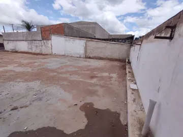 EXCELENTE TERRENO PLANO E ENCAIXADO, PERFEITO PARA BARRACÃO OU RESIDÊNCIA!