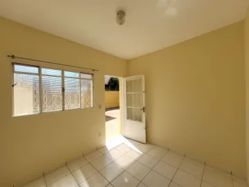 Alugar Casa / Residência em Jaú. apenas R$ 700,00