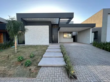 Alugar Casa / Condomínio em Bauru. apenas R$ 1.760.000,00