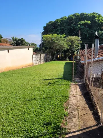 Rancho Próximo ao Rio Tiete