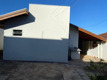 Residência com 02 dormitórios no Vania Maria