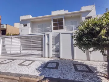 Alugar Casa / Padrão em Bauru. apenas R$ 1.800.000,00