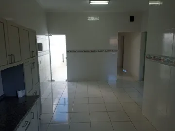 imagem 5 - Linda casa na rua SILVA JARDIM! imagem 5 - Linda casa na rua SILVA JARDIM!