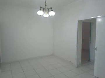 imagem 4 - Linda casa na rua SILVA JARDIM! imagem 4 - Linda casa na rua SILVA JARDIM!