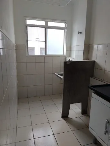 Alugar Apartamento / Padrão em Bauru. apenas R$ 700,00