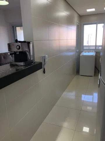 APARTAMENTO À VENDA - EDIFÍCIO LA GUARDIA