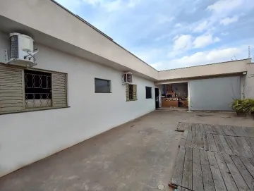 Alugar Casa / Padrão em Lençóis Paulista. apenas R$ 380.000,00