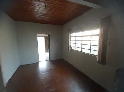 Alugar Casa / Padrão em Lençóis Paulista. apenas R$ 1.500,00