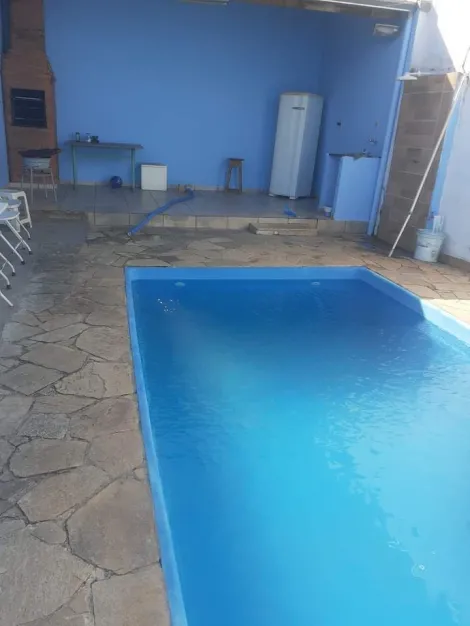 CASA COM PISCINA - PARQUE SANTA CECILIA