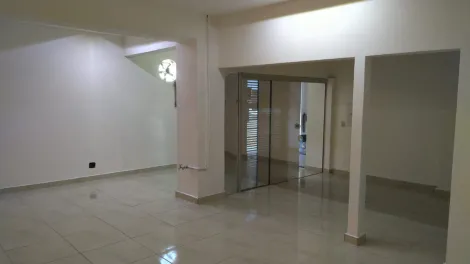 Alugar Casa / Padrão em Bauru. apenas R$ 5.200,00