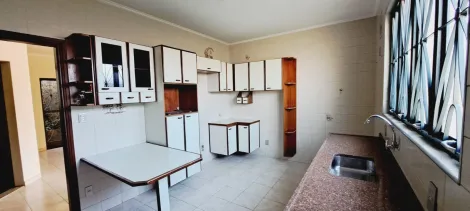 Casa com 03 dormitórios - Vila Alto Paraíso