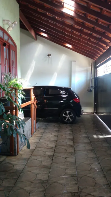 EXCELENTE CASA NO JARDIM REDENTOR VALE A PENA CONFERIRIR!