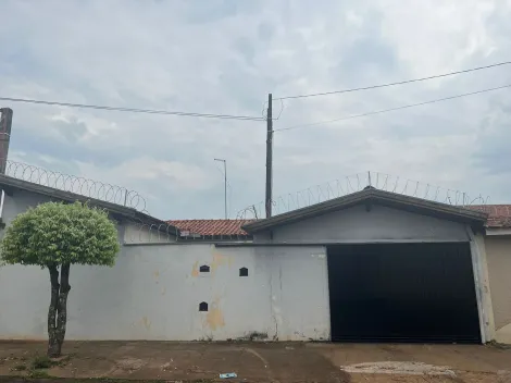 Alugar Casa / Padrão em Bauru. apenas R$ 296.000,00