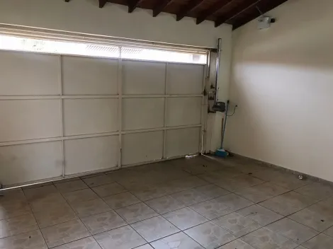 Alugar Casa / Padrão em Lençóis Paulista. apenas R$ 380.000,00