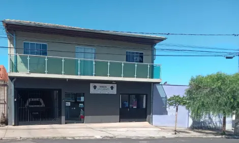 SOBRADO COM COMÉRCIO ÓTIMO PARA INVESTIDOR