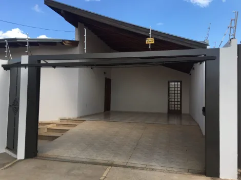 Alugar Casa / Padrão em Bauru. apenas R$ 690.000,00