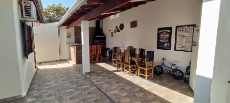 Alugar Casa / Padrão em Bauru. apenas R$ 610.000,00