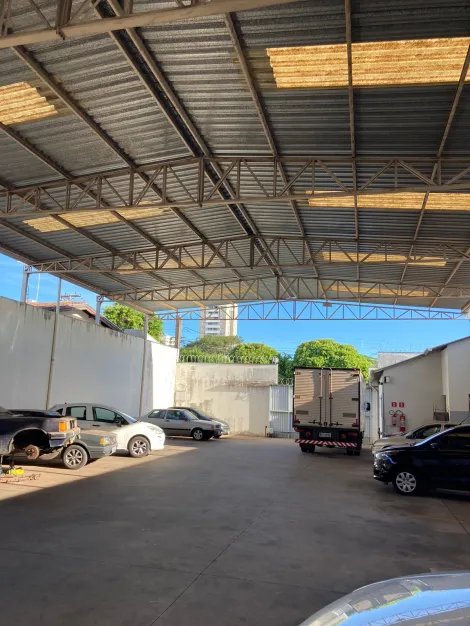 Prédio comercial com 02 imóveis - Vila Cardia