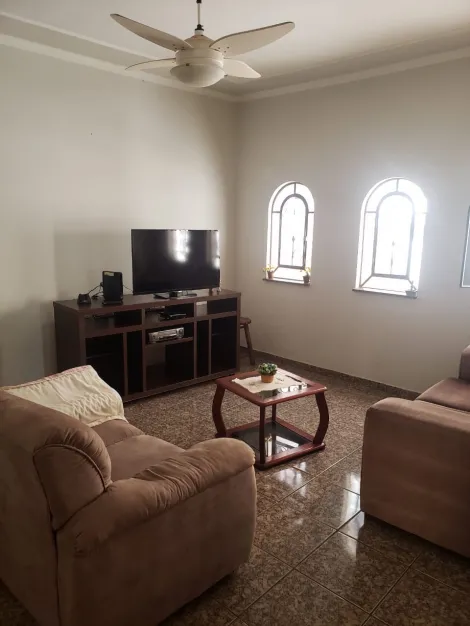 Alugar Casa / Residência em Jaú. apenas R$ 530.000,00