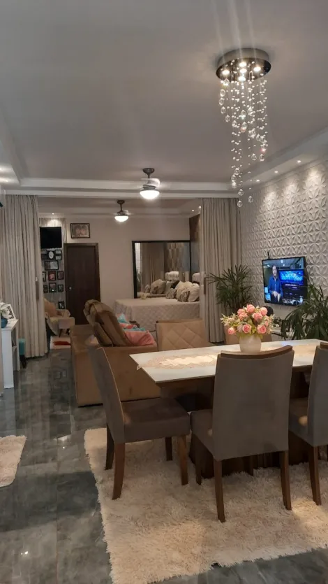 Alugar Casa / Residência em Jaú. apenas R$ 742.000,00