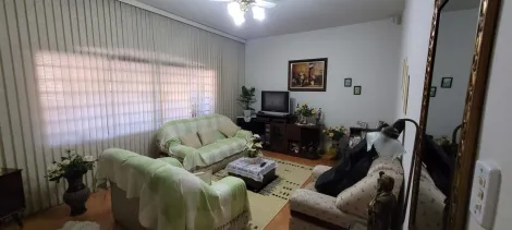 Excelente residência com 03 dormitórios + edícula - Vila Cardia