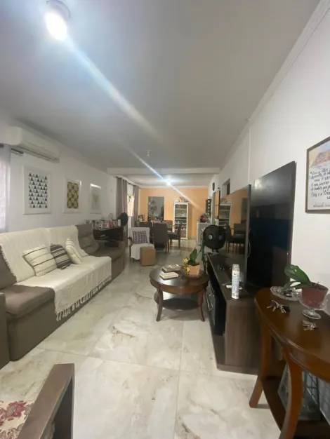 imagem 3 - Residência com cômodos amplos e quintal! imagem 3 - Residência com cômodos amplos e quintal!