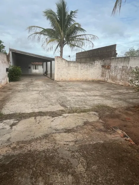 Alugar Casa / Padrão em Bauru. apenas R$ 1.800,00