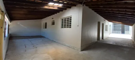 Alugar Casa / Padrão em Bauru. apenas R$ 285.000,00