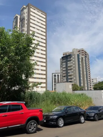 Alugar Terreno / Padrão em Bauru. apenas R$ 1.120.000,00