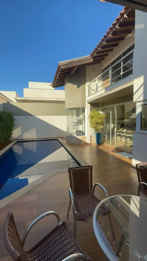 imagem 3 - Linda casa no VILLAGGIO III! imagem 3 - Linda casa no VILLAGGIO III!