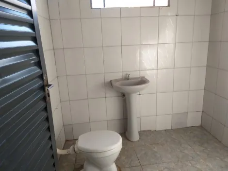 imagem 5 - Casa Para locação em excelente localização, no fundo possui uma edícula com um quarto e banheiro imagem 5 - Casa Para locação em excelente localização, no fundo possui uma edícula com um quarto e banheiro
