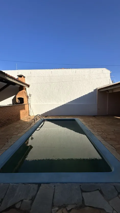 imagem 4 - CASA COM 2 DORMITÓRIOS SENDO 1 SUÍTE, EDICULA, PISCINA E ESPAÇO GOURMET. JARDIM AMÉRICA, BAURU/SP imagem 4 - CASA COM 2 DORMITÓRIOS SENDO 1 SUÍTE, EDICULA, PISCINA E ESPAÇO GOURMET. JARDIM AMÉRICA, BAURU/SP