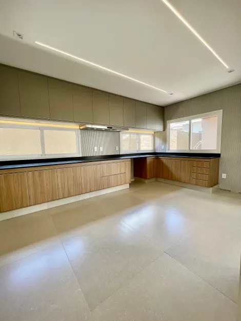 imagem 3 - Lindo sobrado no VILLAGGIO III imagem 3 - Lindo sobrado no VILLAGGIO III